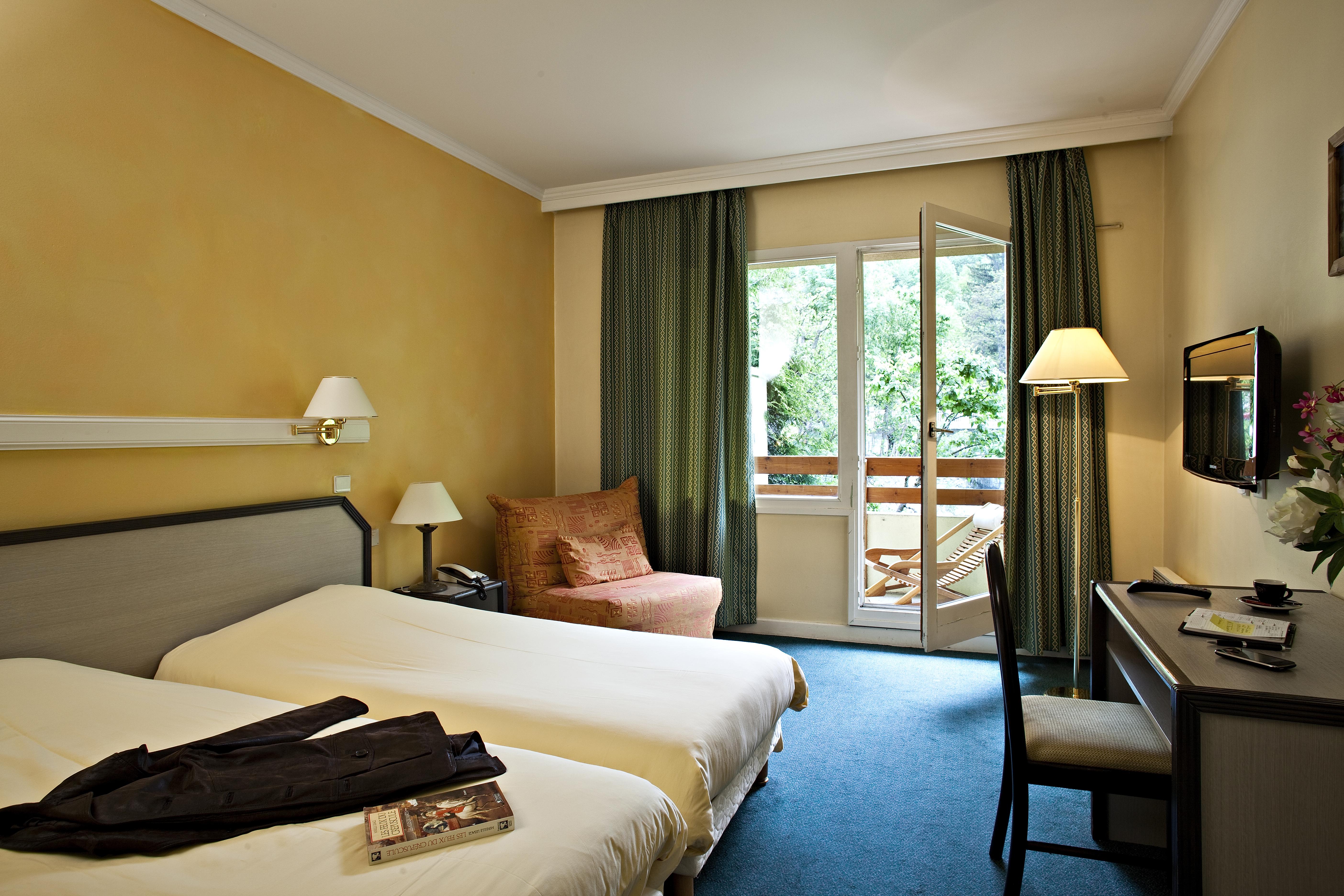 Hotel Athena Brides-les-Bains Exterior photo